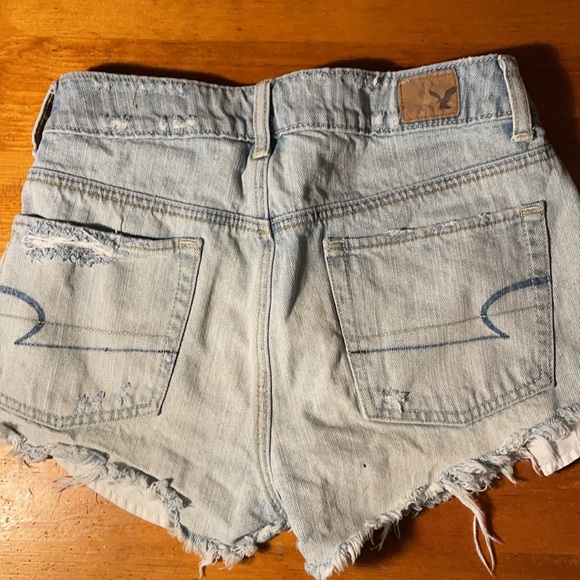 American Eagle Distressed Shorts - Picture 4 of 4